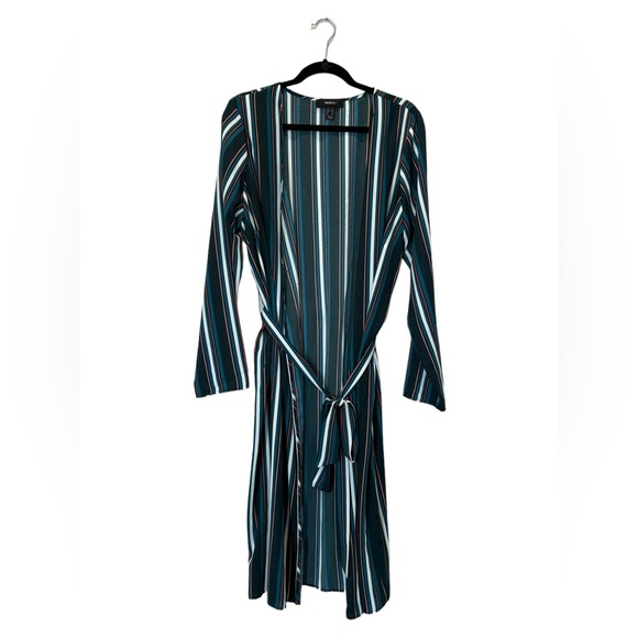 Forever 21 Plus - Green Stripped Cover up kimono robe size 2x - Picture 1 of 5